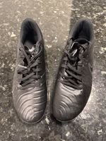 Nike Fussballschuhe, Schwarz