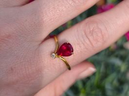 Rubellite Ring in Tropfenform, Gold 585, mit Diamant