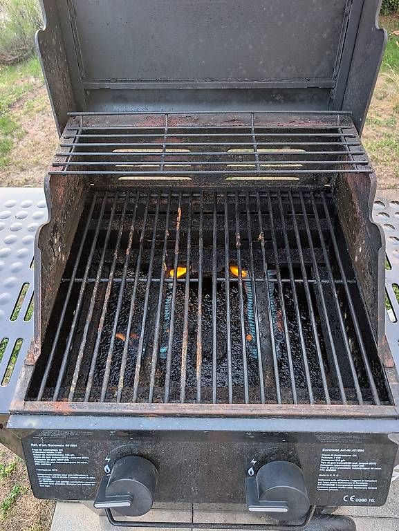 Griglie: Gasgrill zu verschenken – Usato da Hüttwilen venduto da frolens123 1