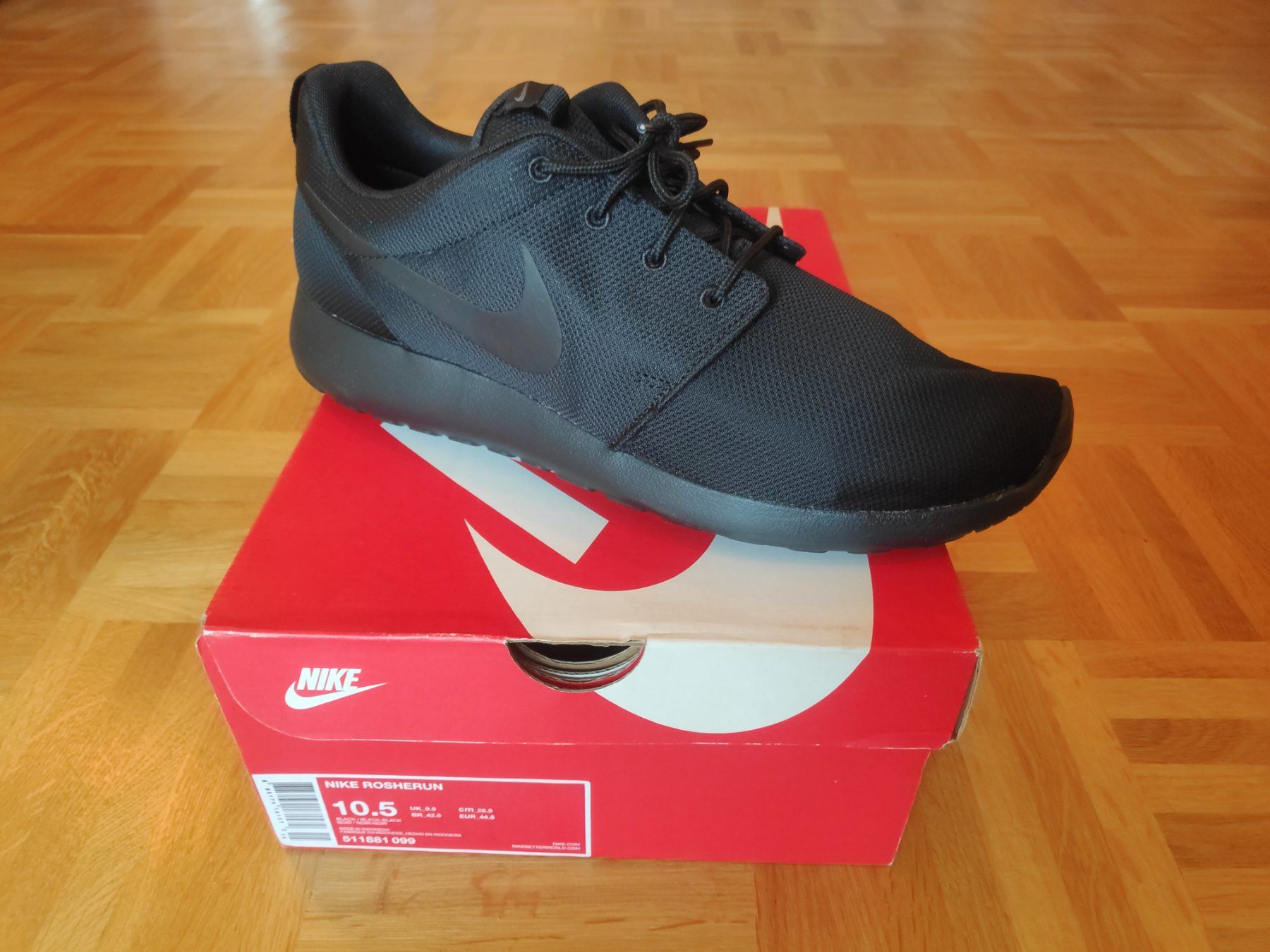 Nike Scarpe da uomo: Nike Roshe Run Black - Gr 44.5 – Nuovo e nell'imballaggio originale da Bern venduto da anger47