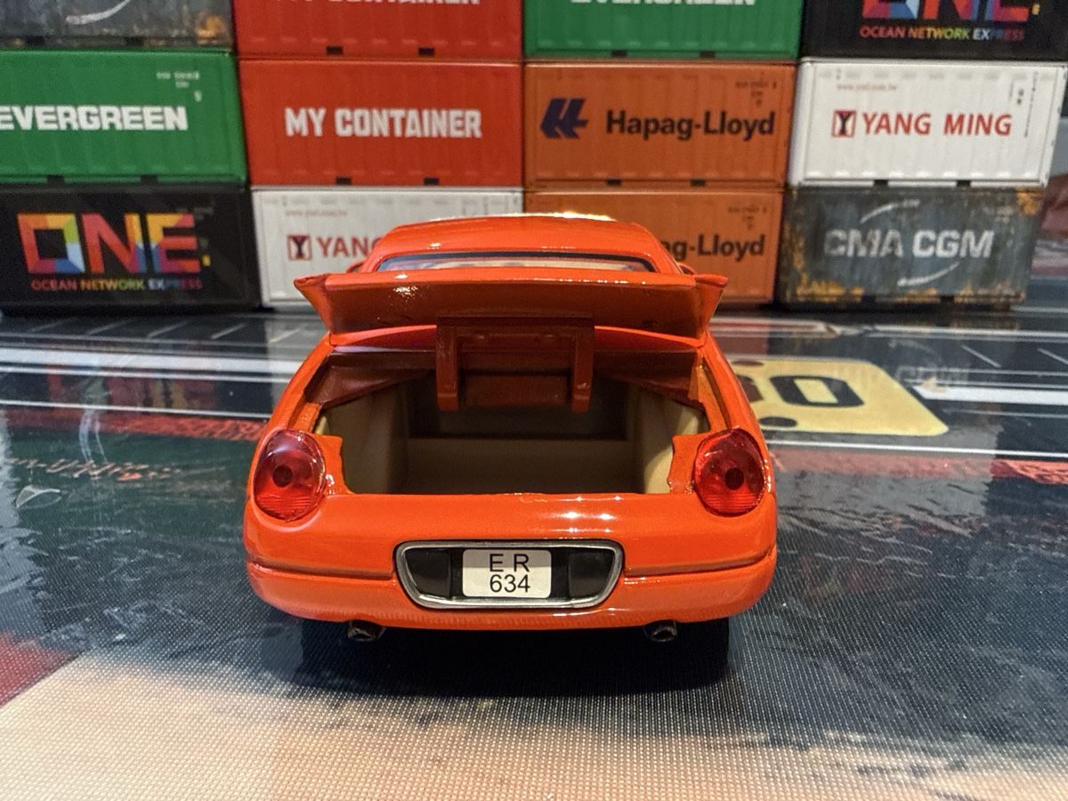 Ford Modellini d'auto: James Bond 007 2002 Ford Thunderbird Die Another Day Auto 1: – Nuovo e nell'imballaggio originale da Basel venduto da Zomeg 4