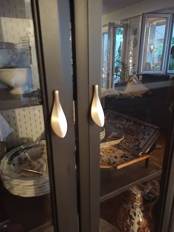 Vitrines: Vitrine – D'occasion à Grenchen par fel_k5lr 1