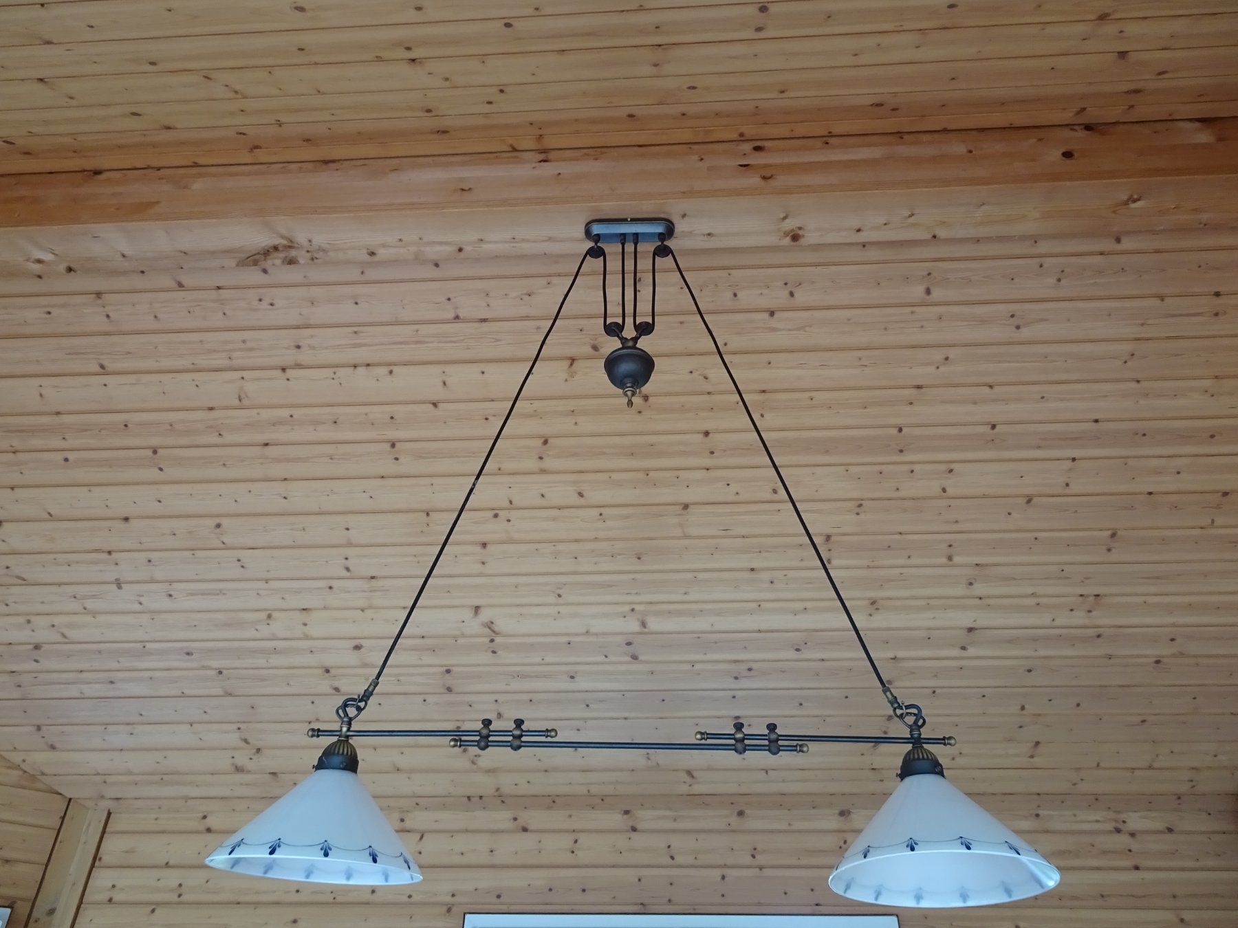 Lampen: Wandleuchte und Doppel-Pendel-Leuchte – Gebraucht aus Oberwangen b. Bern von est_d8gf 3