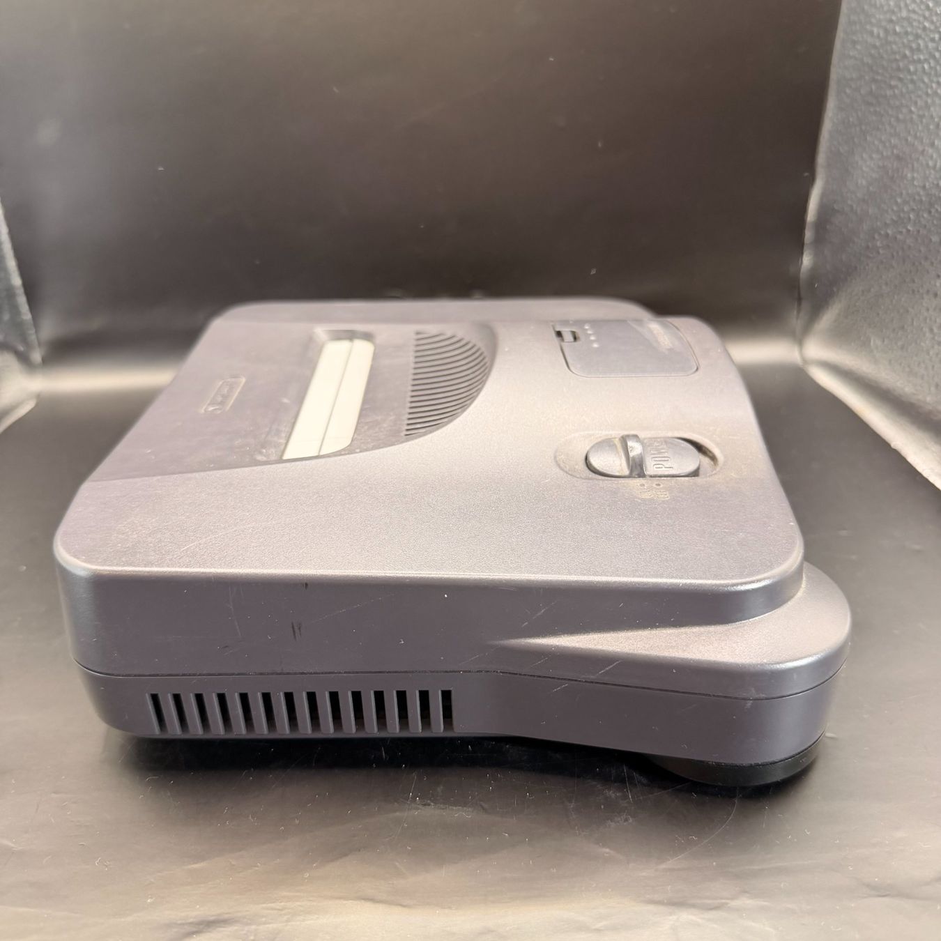 Nintendo Console: Nintendo 64 Konsole Grau mit Controller – Usato da Düdingen venduto da Nerdworld 4