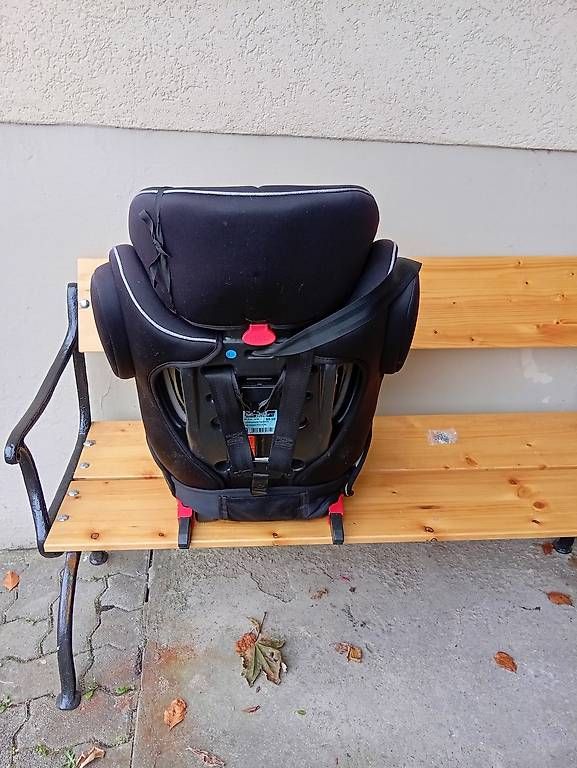 Seggiolini per auto: Kindersitz mit Isofix – Usato da Reigoldswil venduto da Thgirl93 1