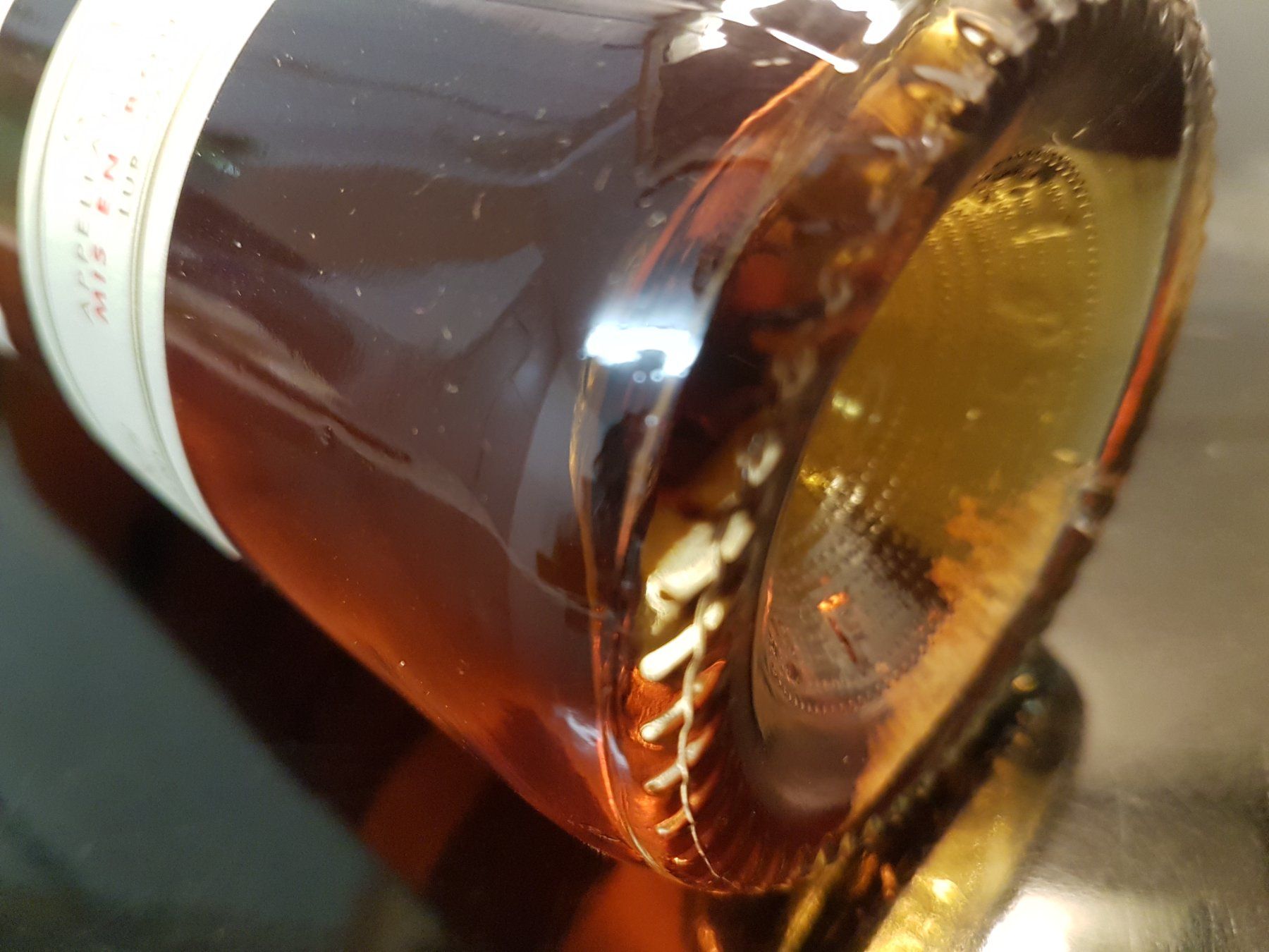 Yquem Vino: Château d'Yquem 1990 – Nuovo (secondo la descrizione) da Grenchen venduto da poggione 7