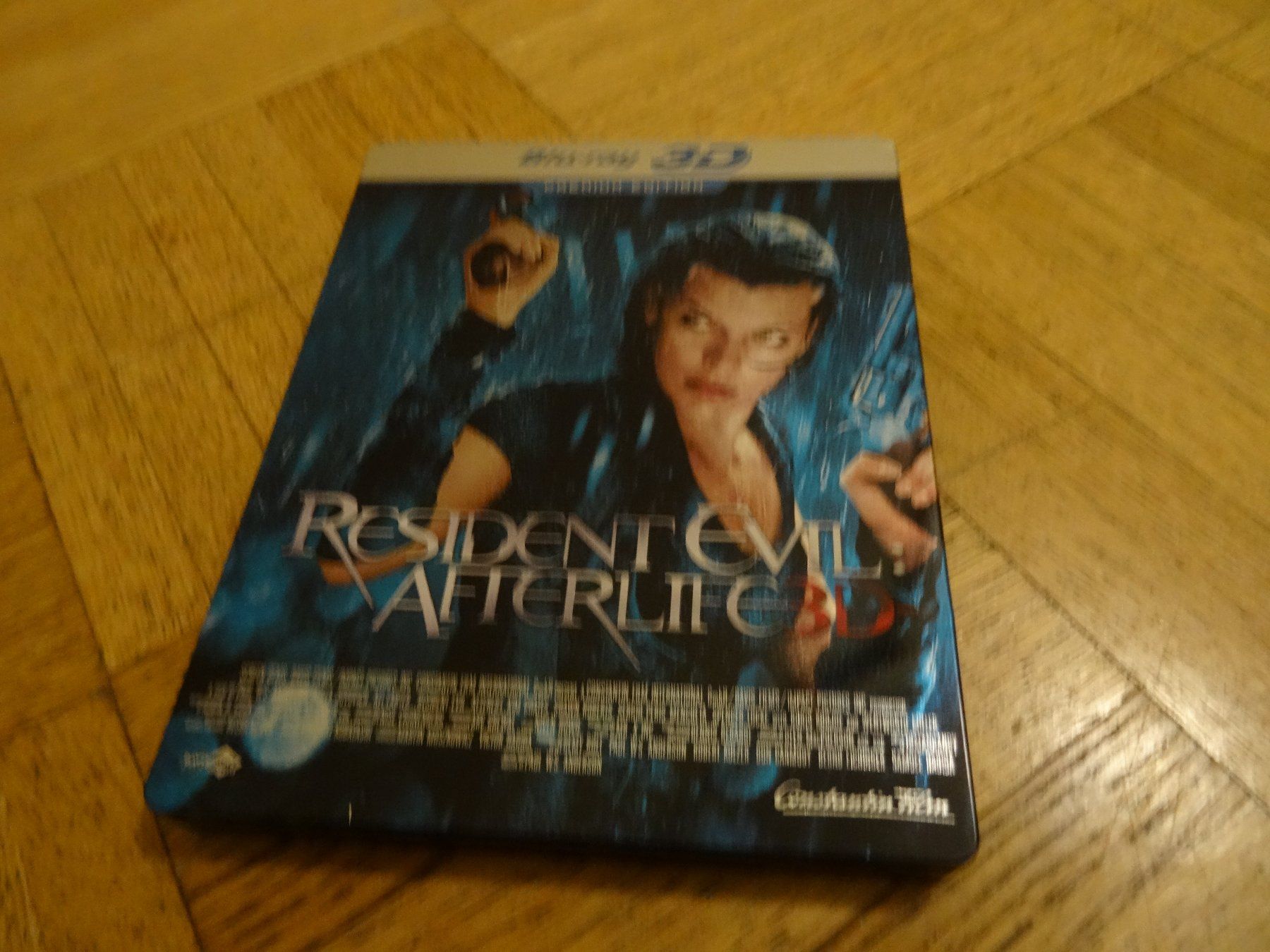 Tutti i DVDs: Resident Evil - Afterlife 3D STEELBOOK – Usato da Olten venduto da Disc-Verkauf