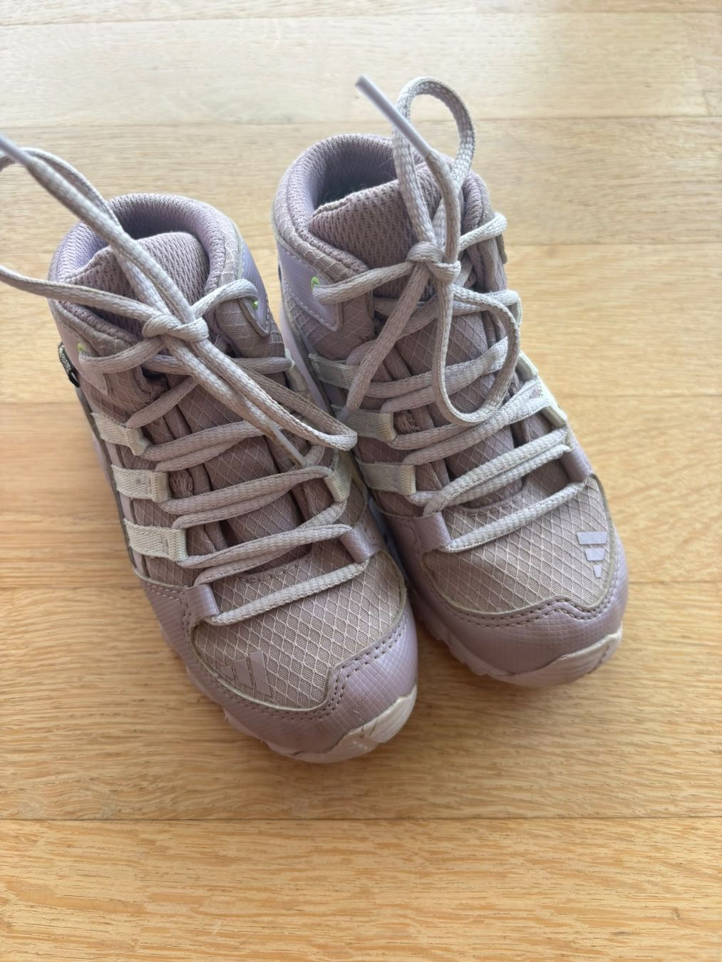 Adidas Herrenschuhe: Adidas Terrex Wanderschuhe Gore-Tex rosa – Gebraucht aus Olten von Ta_Ny 2
