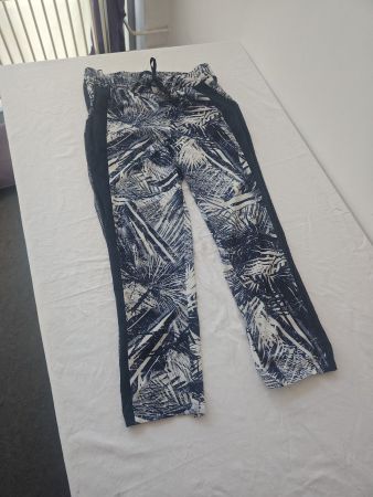 Leichte Hose, Gr. L, guter Zustand