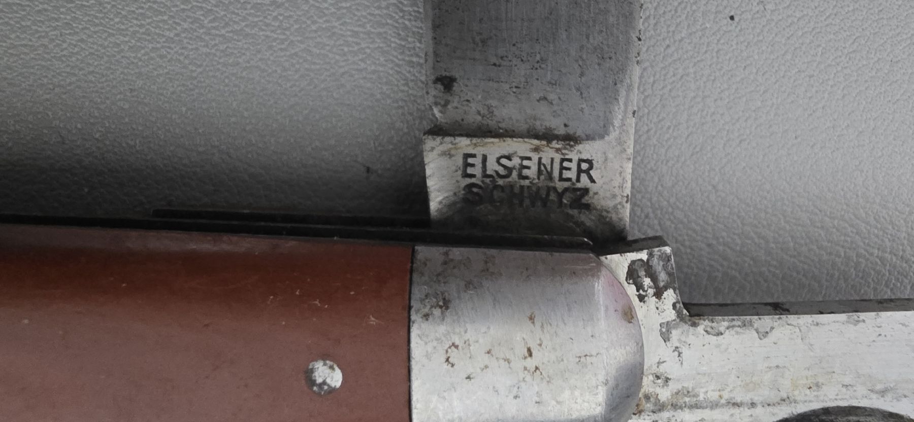 Schweizer Armee Coltelli tascabile: Elsner 41 – Usato da Niederuzwil venduto da 262305 4