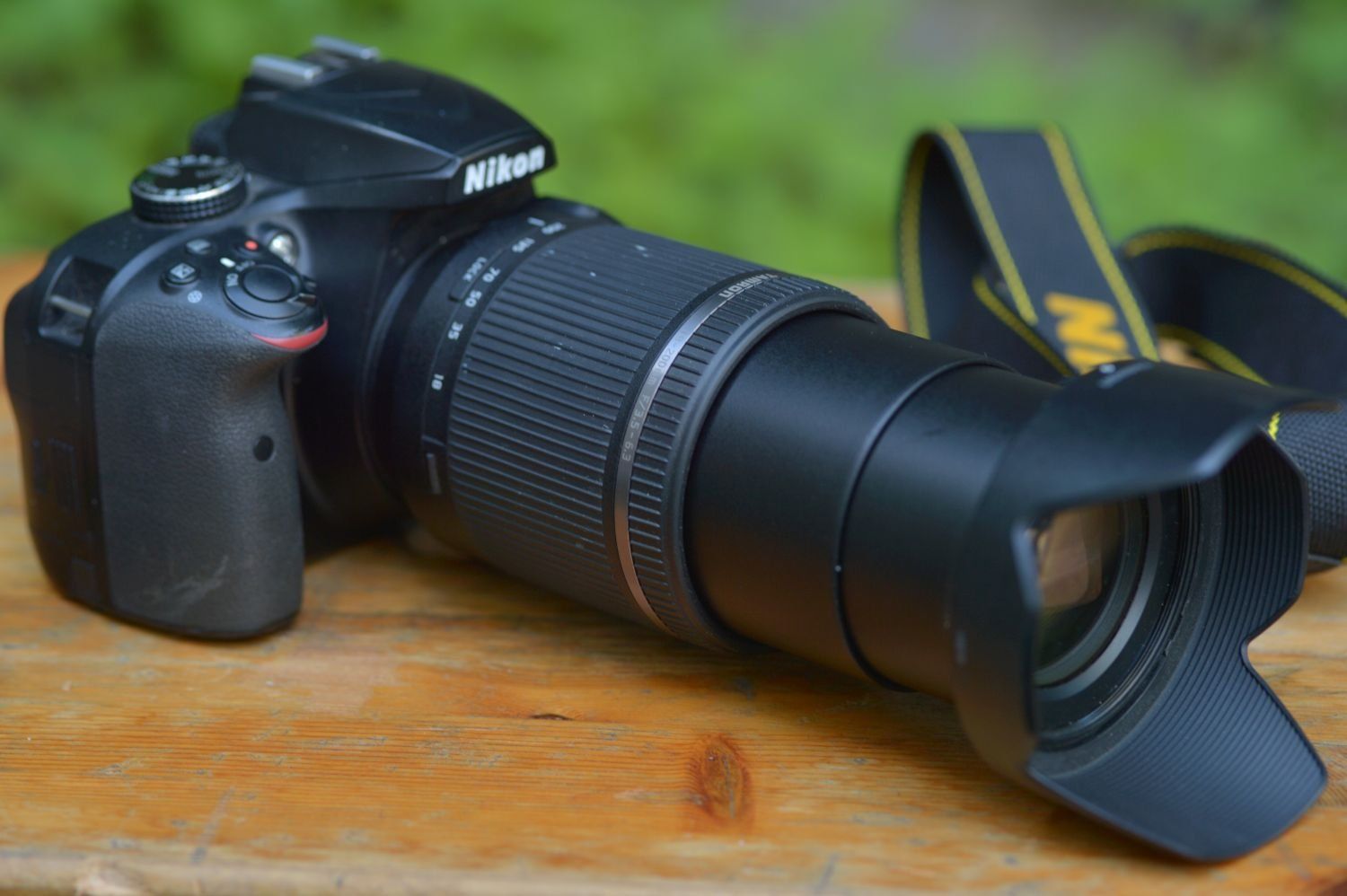 Nikon Fotocamera: Nikon D3400 + Tamron 18-200 – Usato da Lichtensteig venduto da dan_rj7z 1