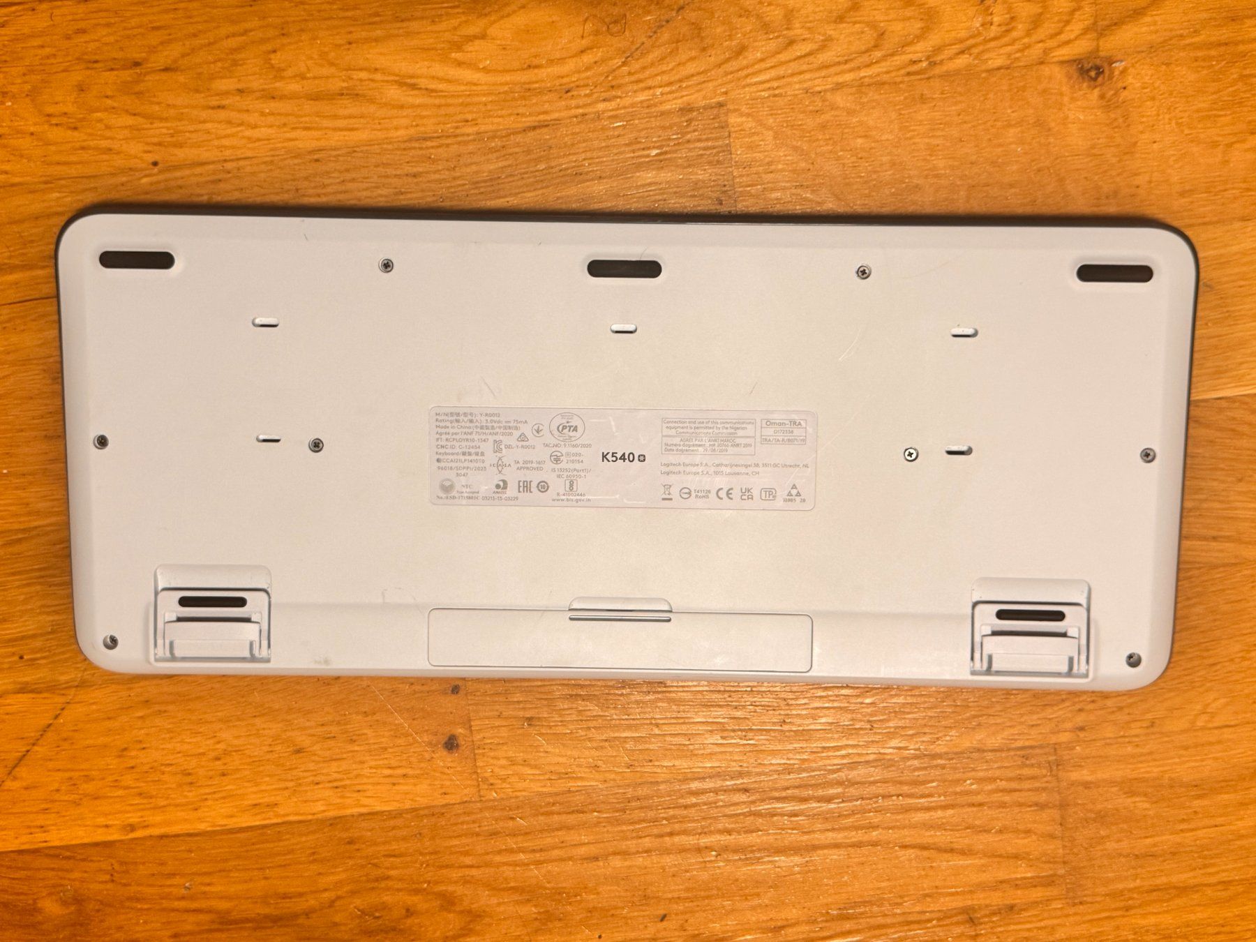 Logitech Tastaturen: Logitech K540e Funktastatur CH-Layout – Defekt aus Volketswil von kev_8cfn 2