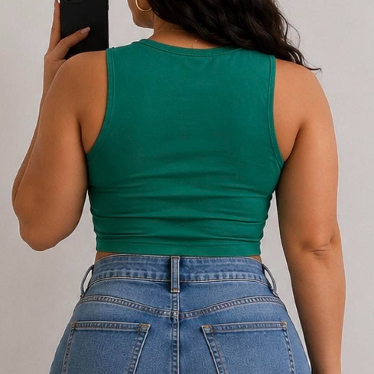 Tops: Emerald Green Cropped Tank Top 💚 – Neu (gemäss Beschreibung) aus Zürich von onlyifashion 1