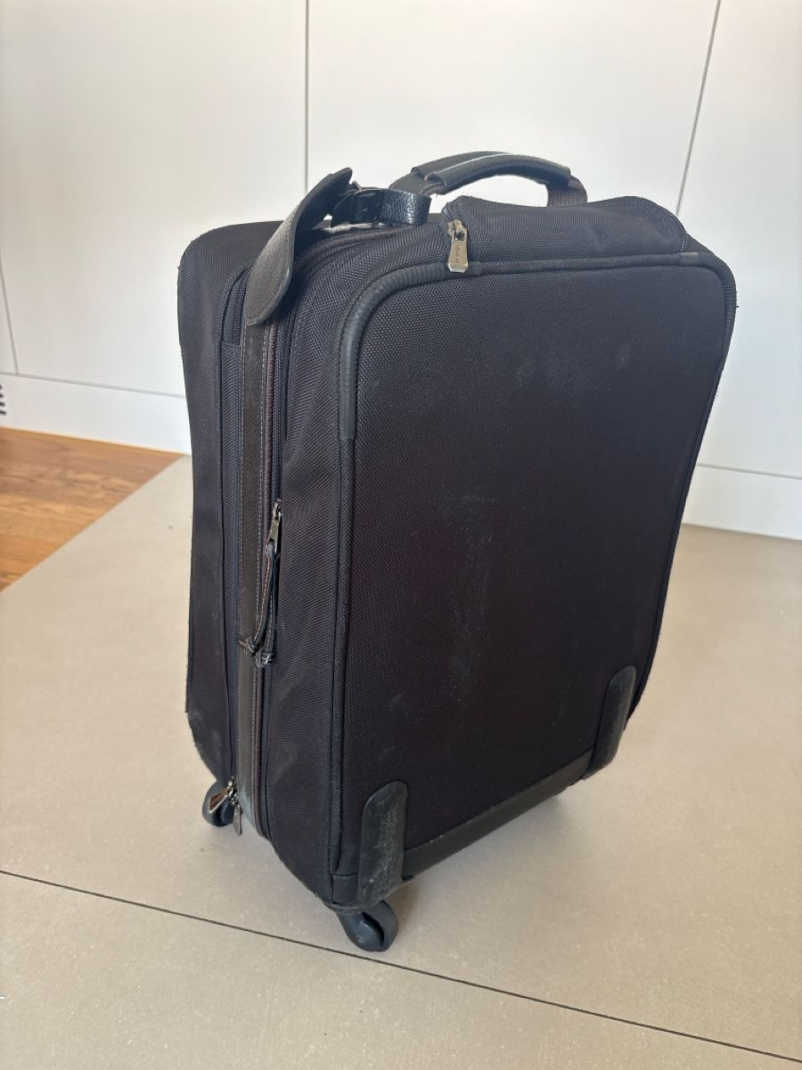 Longchamp Reisekoffer: Koffer Longchamp Schwarz / Teleskopgriff defekt – Defekt aus Zürich von ckopetz 3