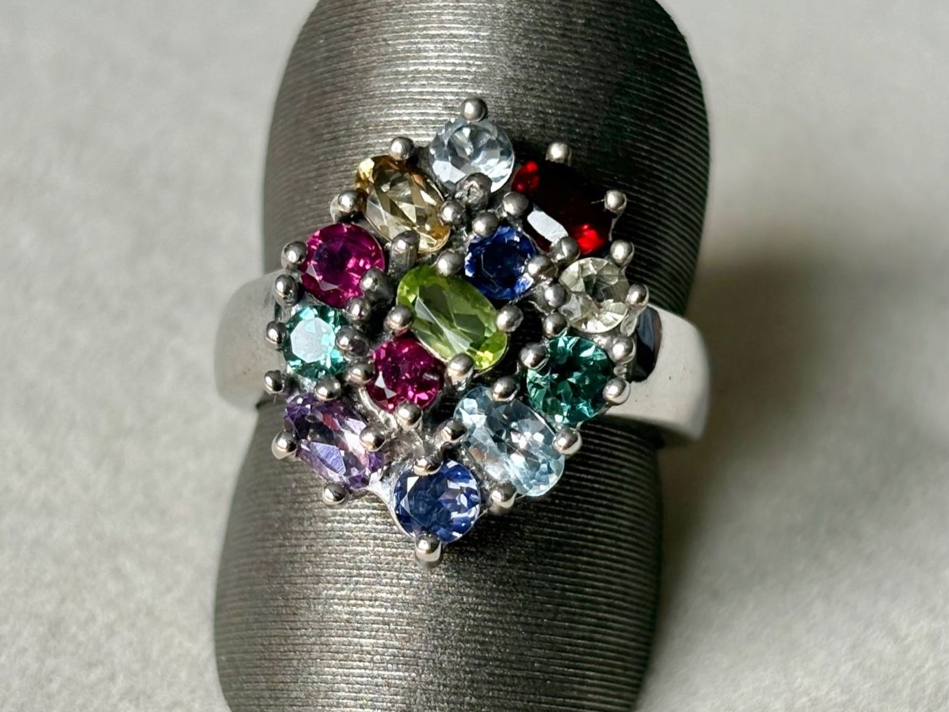 Anelli: Ring, Granat, Peridot, Citrin, Tansanit, Amethyst, Gr. 57 – Nuovo (secondo la descrizione) da Brugg AG venduto da lau_9rvy