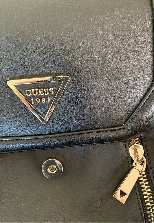 Guess Sacs à dos: Guess Rucksack – D'occasion à Oberburg par alicia12345 1