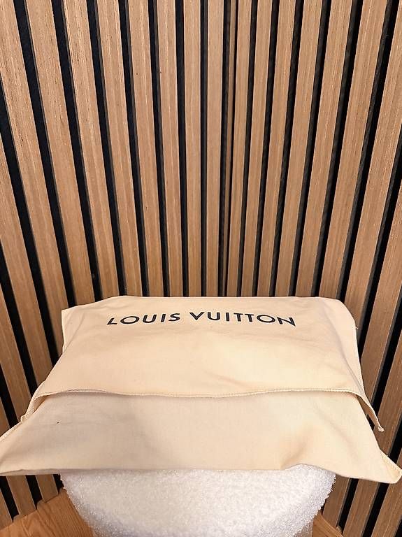 Taschen für Damen: Louis Vuitton Pochette Kasai – Gebraucht aus Bülach von ale_52ph 1