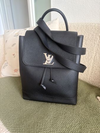 Louis Vuitton Lockme noir wie Neu