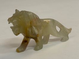Wächterlöwe aus Stein / Onyx Figur