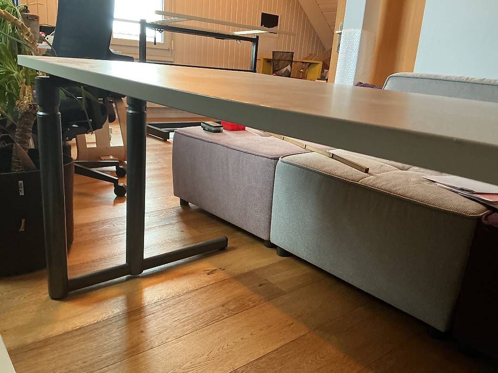 Bureaux: Bürotisch – D'occasion à Matzingen par Jast78 2