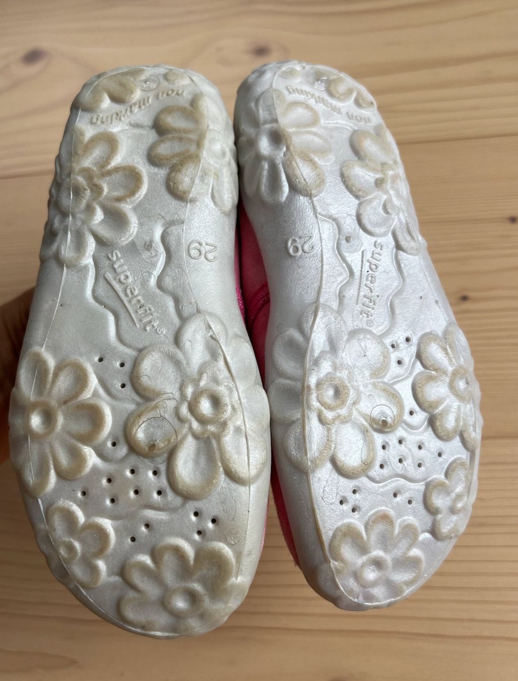 Superfit Scarpe per ragazze: SUPERFIT Hausschuh Gr.29 – Usato da Zürich venduto da normanprice 1