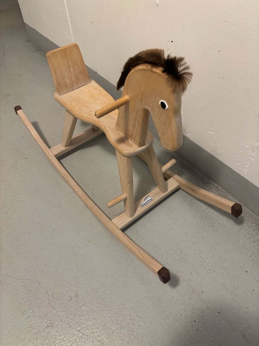Autre balançoires de jardin: Schaukelpfer aus Holz – D'occasion à Winterthur par sutti02 1