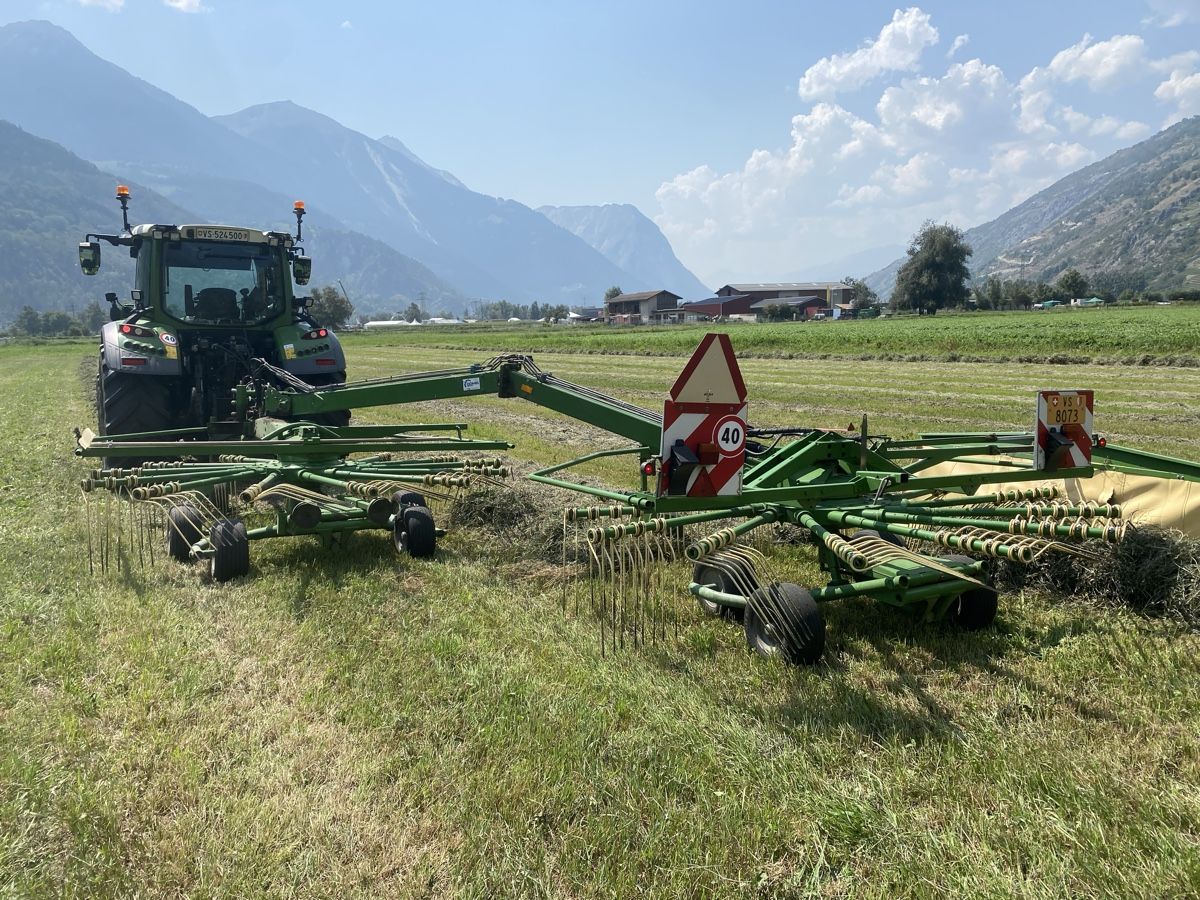 Krone Raufutterernte: Doppelschwader Krone – Gebraucht aus Baltschieder von stefan912 5