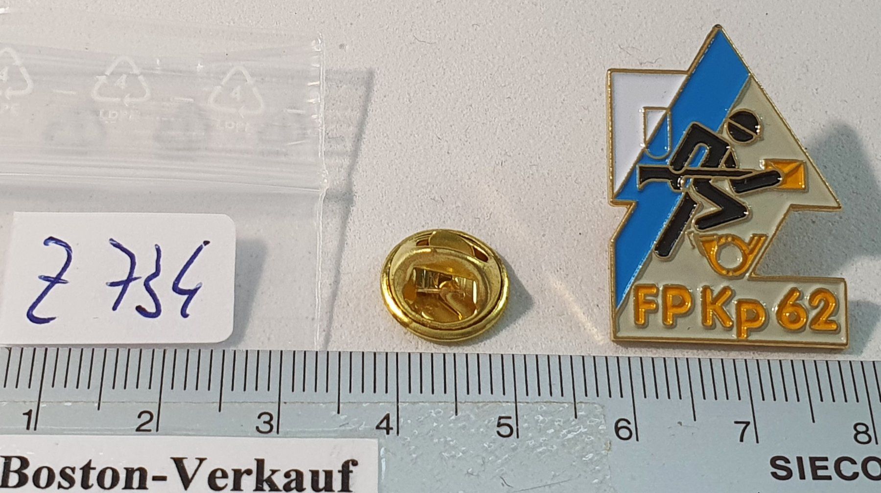 Placchette & Badge: Z734 - Pin Feldpost Kp 62 Post PTT – Usato da Reinach BL venduto da Boston-Verkauf 2