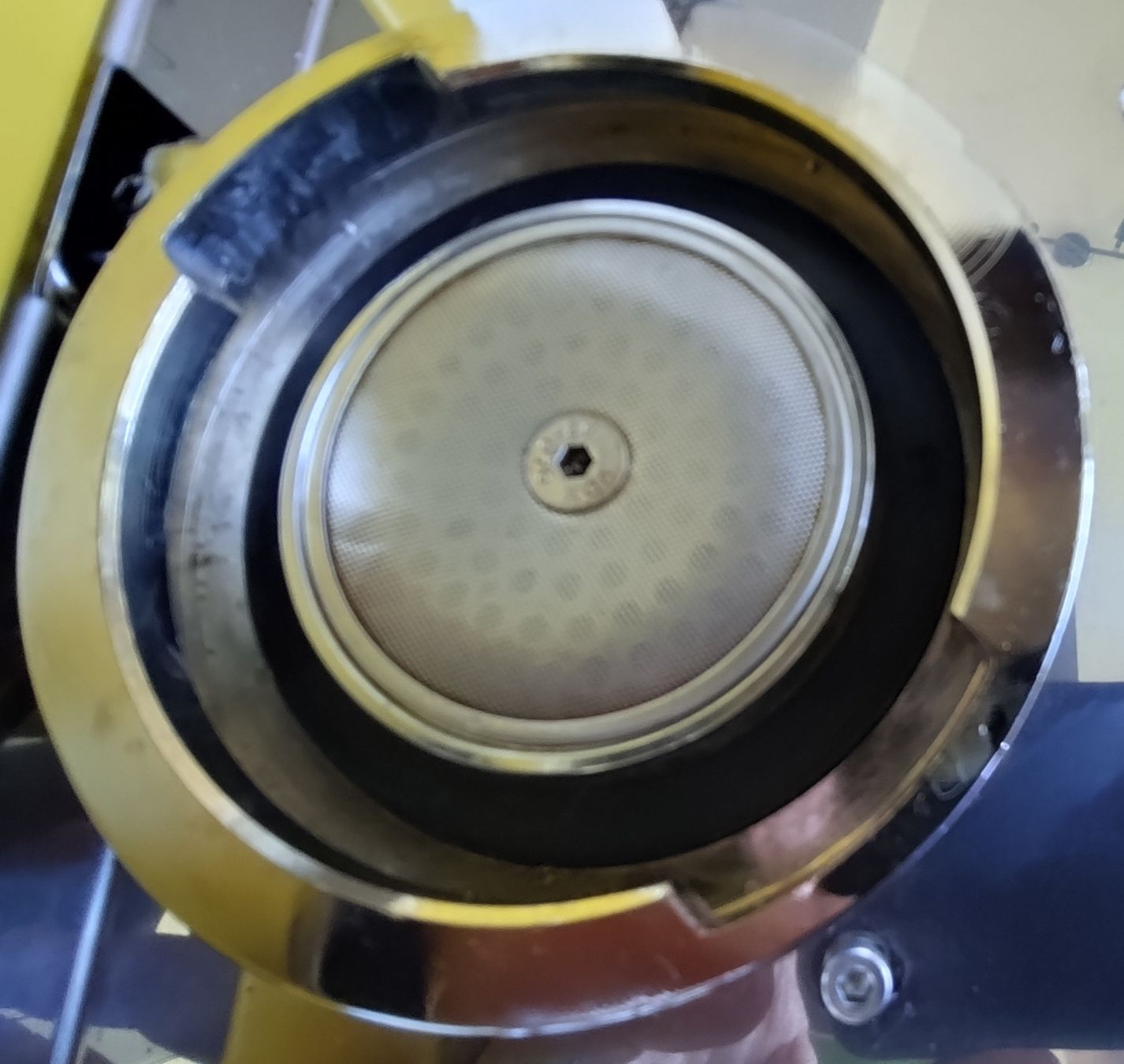 Profitec Kaffeemaschinen & Espressomaschinen: Profitec Go Pro 100 Espressomaschine, gelb, – Gebraucht aus Winterthur von Floecke 4
