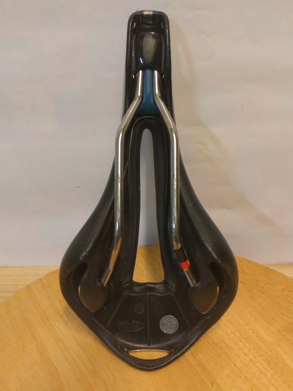 Selle Italia Pezzi di ricambio: Selle Italia Max Gel Flow  – Usato da Farvagny-le-Grand venduto da LaCaverne 6