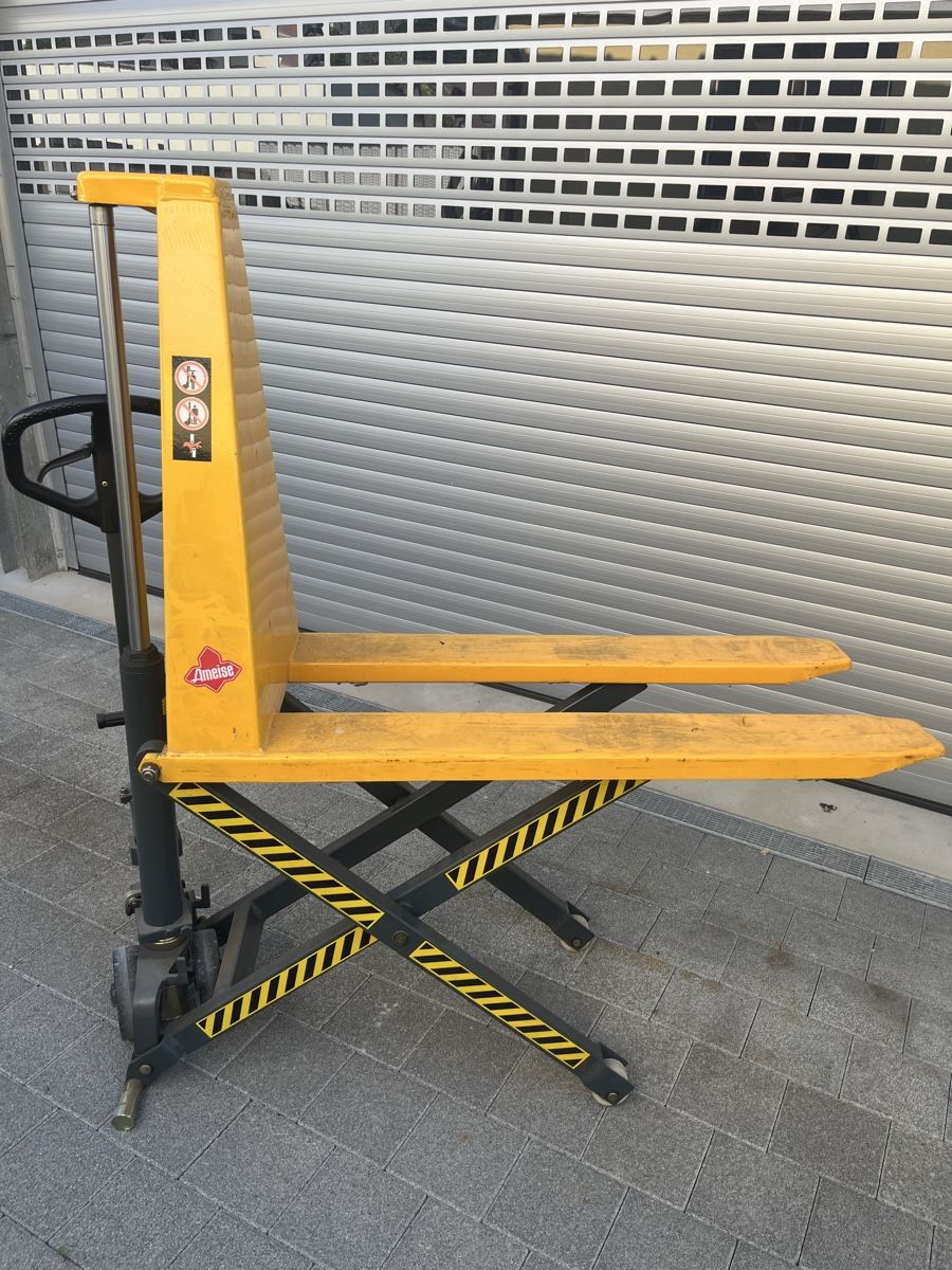 Ameise Carrelli elevatori e a forche: Hubwagen, Scherenhubwagen, Hochhubwagen  – Usato da Schafisheim venduto da 555550 2