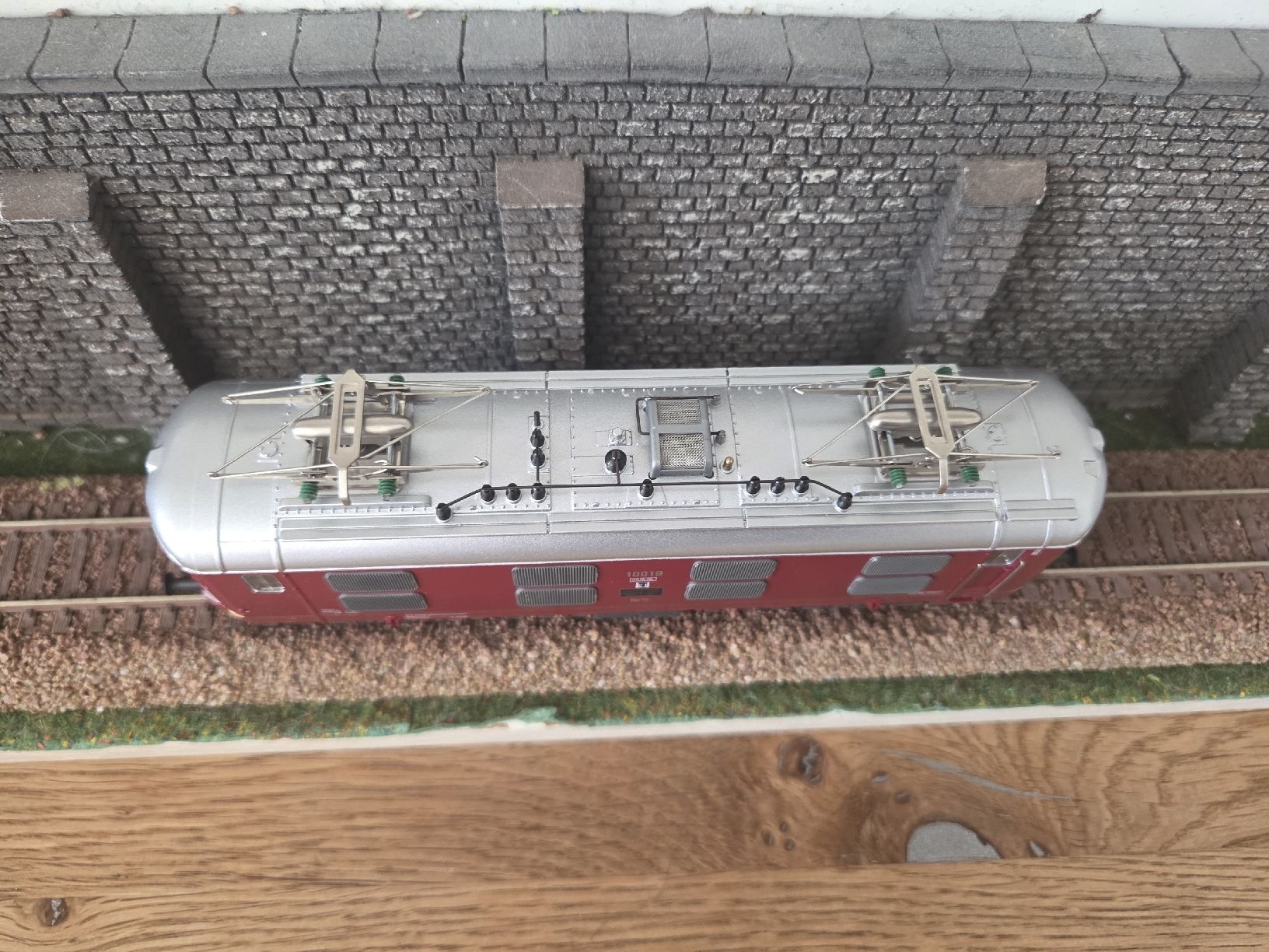 Hag Modellini di ferrovie: HAG Re 4/4 I rot N.E.B. – Usato da Berikon venduto da Jocyalga 1