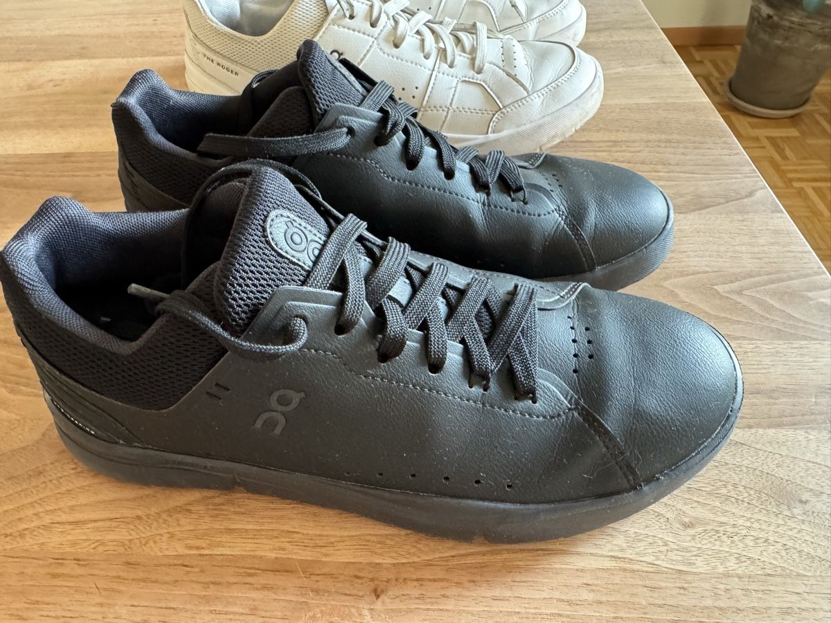 On Damenschuhe: On The Roger – Gebraucht aus Winterthur von epa17 1