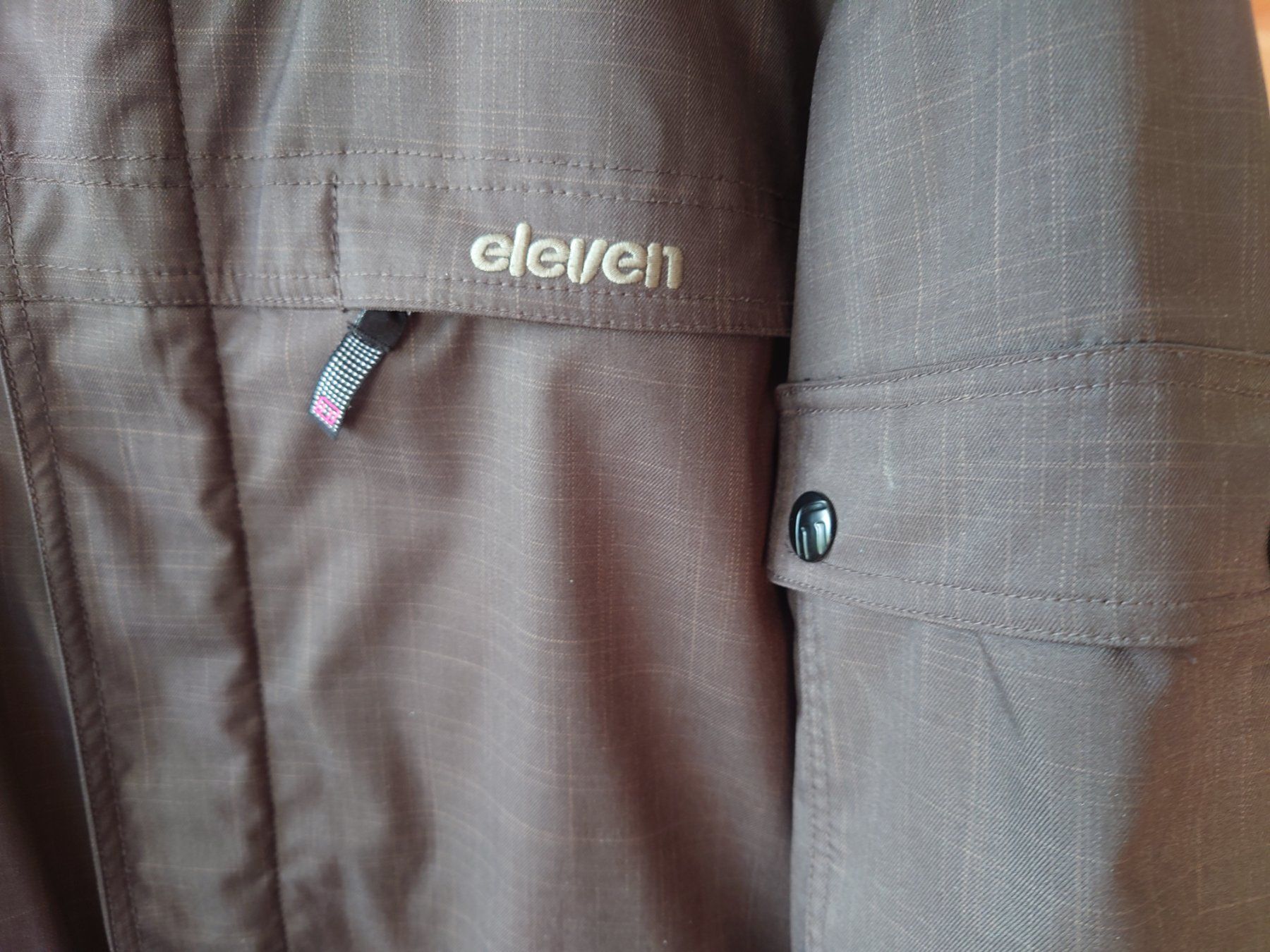 Jacken: Veste d'hiver ou de ski Eleven L – Gebraucht aus Bévilard von Thenightes 1