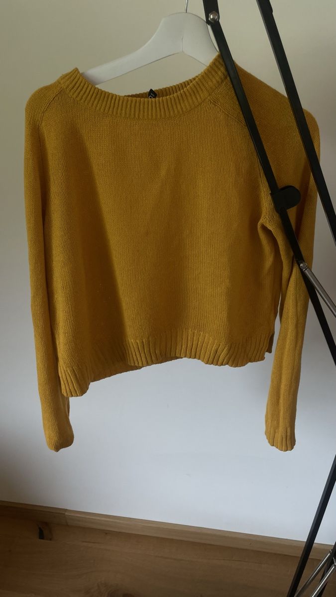 H&M Pullover & Sweatshirts: Mustard Yellow H&M Sweater S – Gebraucht aus St-Gingolph von Ynatka