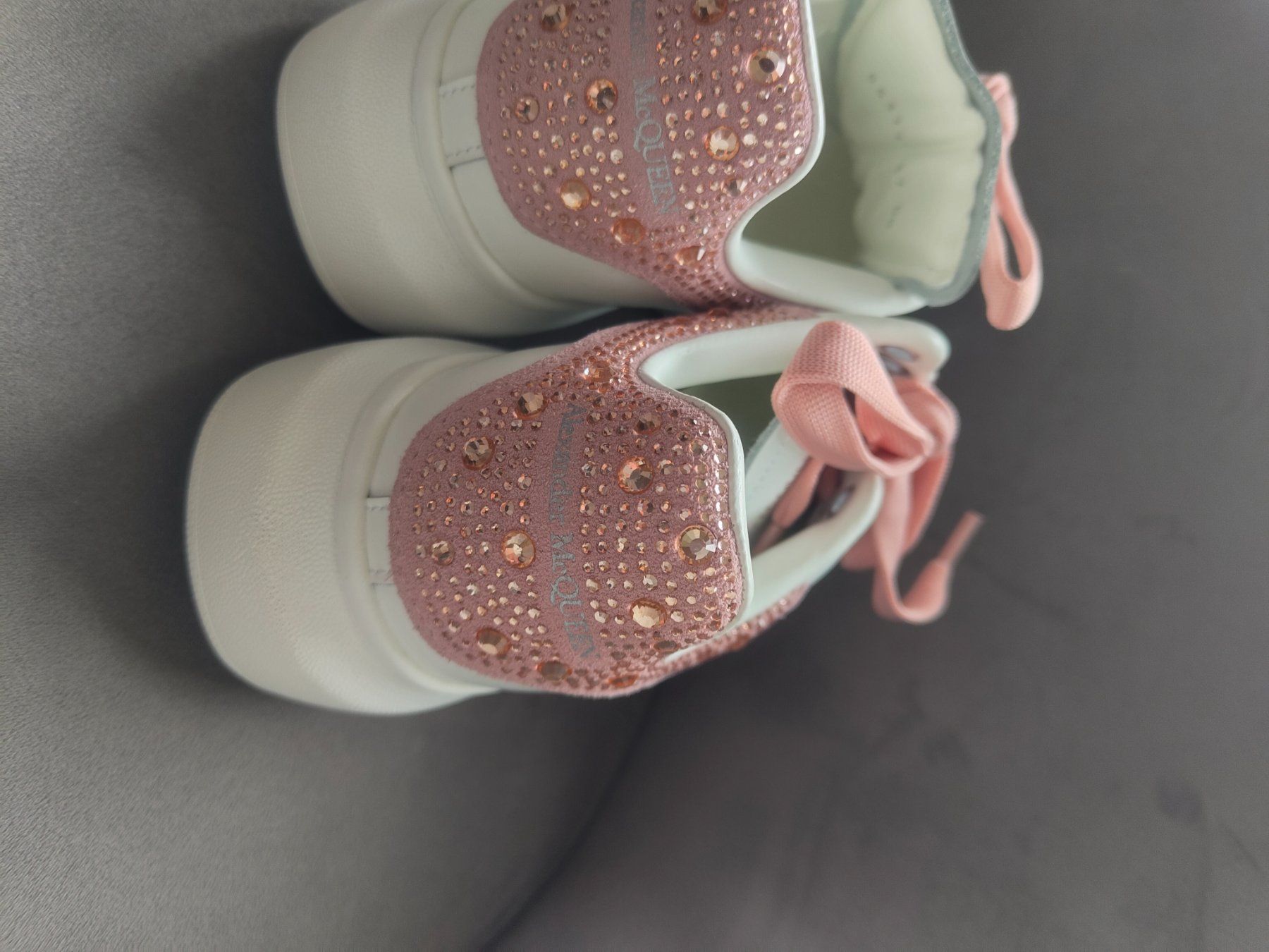 Alexander Mcqueen Scarpe da donna: Tenis – Nuovo (secondo la descrizione) da Grand-Lancy venduto da ana_7y2f 4