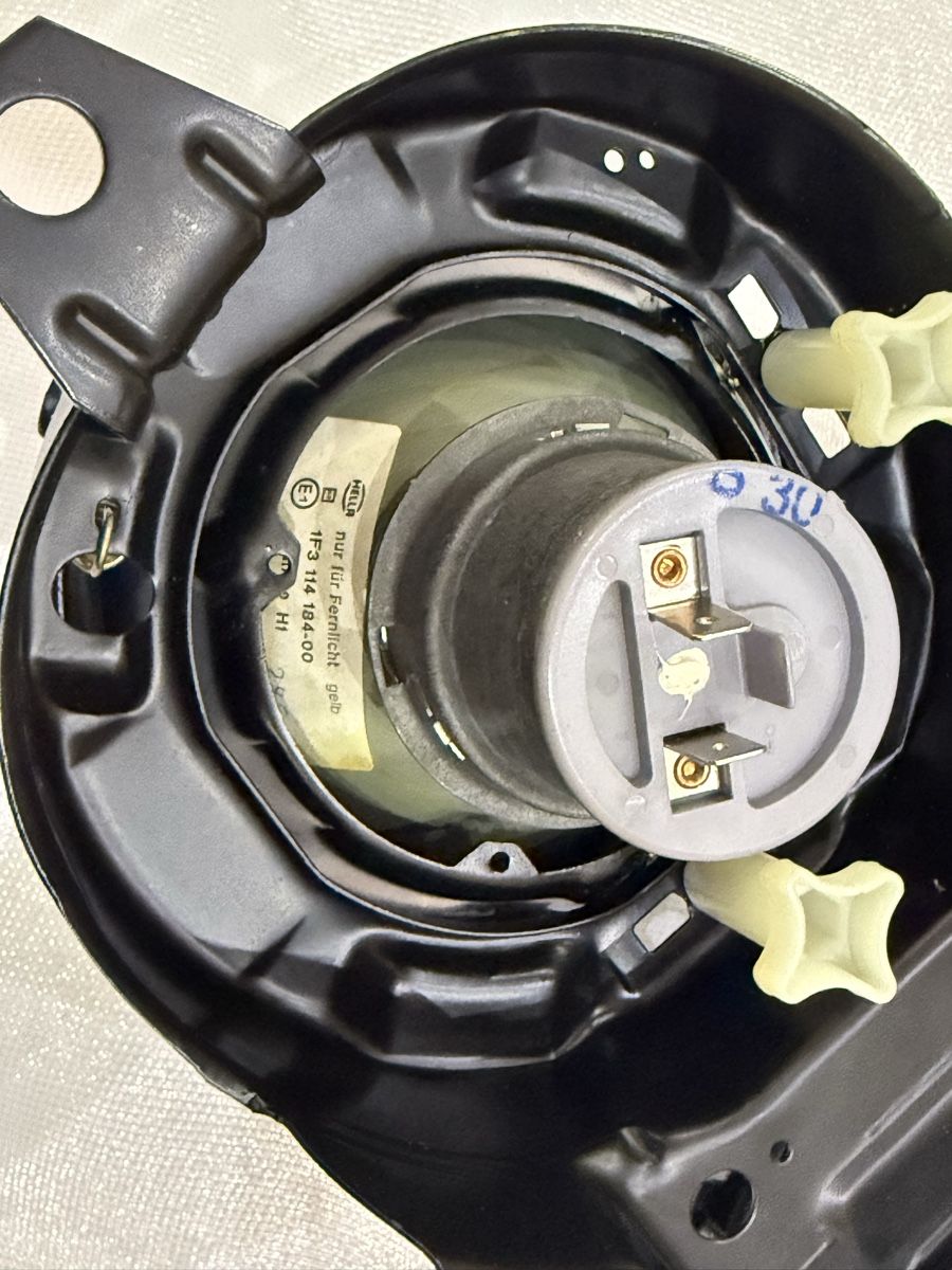 Hella Fari: BMW E30 Hella vfl gelbe Scheinwerfer – Nuovo (secondo la descrizione) da Niederhasli venduto da Ajlina1212 7