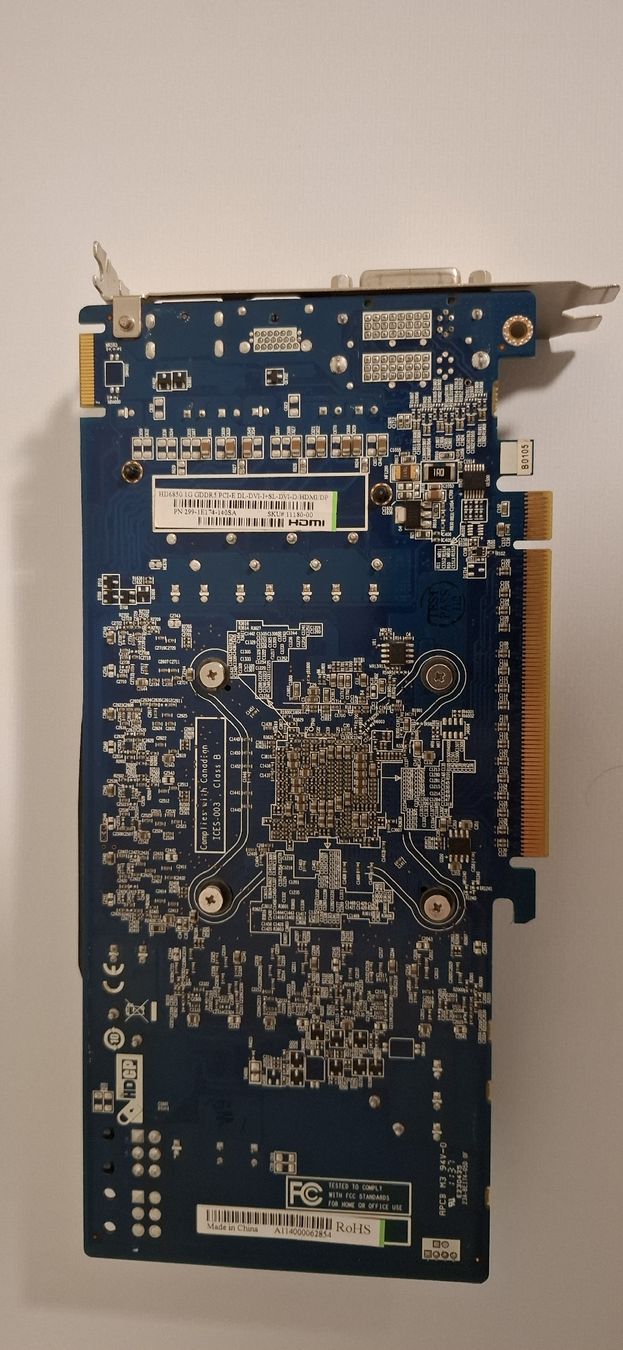 Schede grafiche: Sapphire AMD Radeon HD Grafikkarte – Usato da Netstal venduto da Ivan0007 1