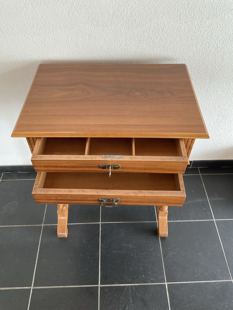 Cassettiere: Altes Nähtischchen – Usato da Solothurn venduto da Optaia0 1