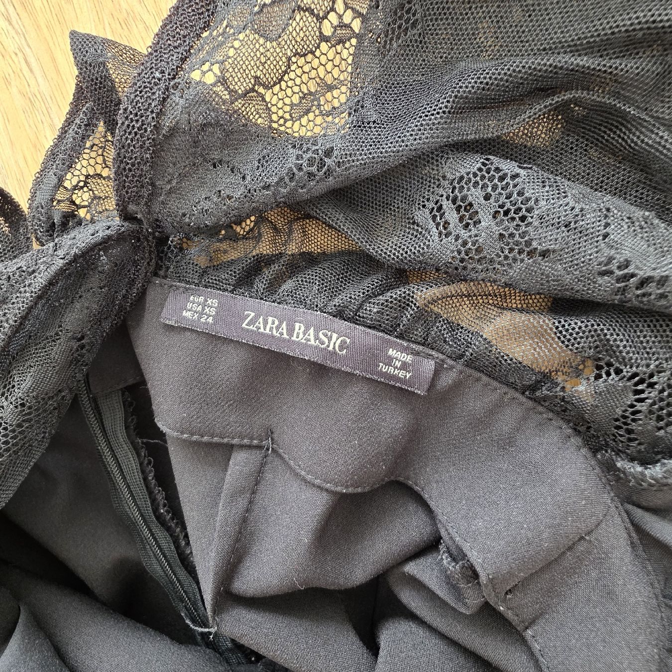Zara Jumpsuits: Jumpsuit Zara Basic schwarz mit Spitze Grösse XS – Gebraucht aus Rheinsulz von Gilea 4