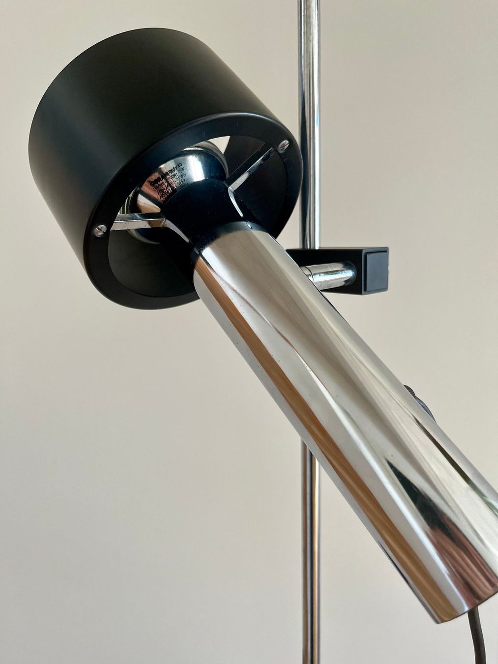 Lampade: Stehleuchte Chrom, Mid Century – Usato da Zürich venduto da luarca12 5