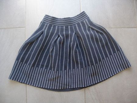 Maje belle jupe en taille 32-34CH!