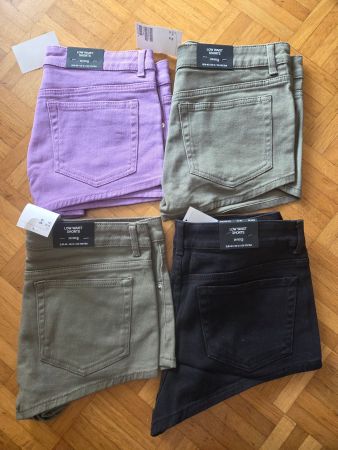 4 neue Hot-Pants Gr. 40