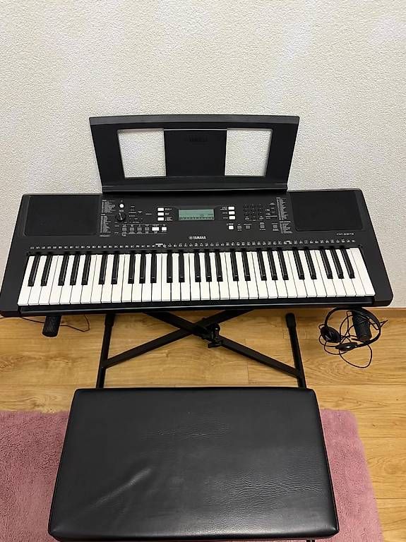 Strumenti musicali: Yamaha PSR-E373 Keyboard Set (neuwertig) – Usato da Sirnach venduto da Erd_z92h 1