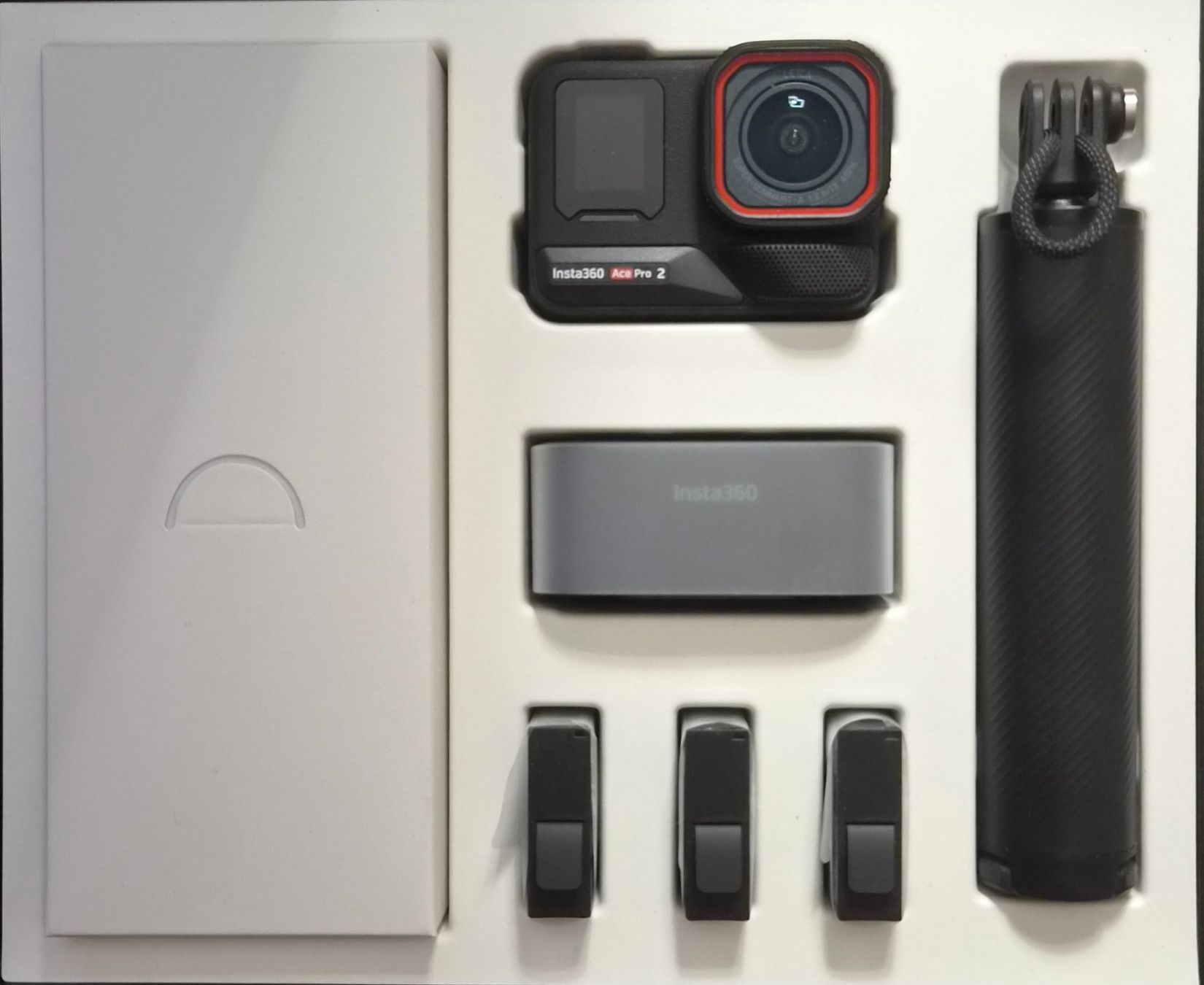 Insta360 Action Cam: Insta360 AcePro2 Creator Bundle NEU UNGEBRAUCHT – Gebraucht aus Balsthal von T-MotoConsult