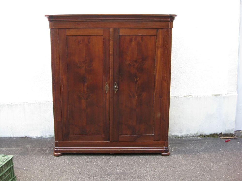 Kleiderschrank antik (Gebraucht) in Rüti ZH für CHF 130 – nur Abholung ...