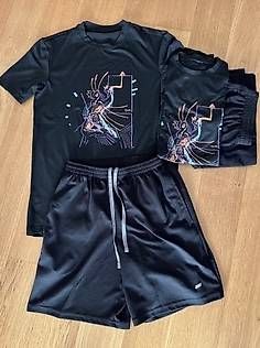 Trainings-Set kurz, Grösse S, 4 Teile (2 Shirts, 2 Hosen)