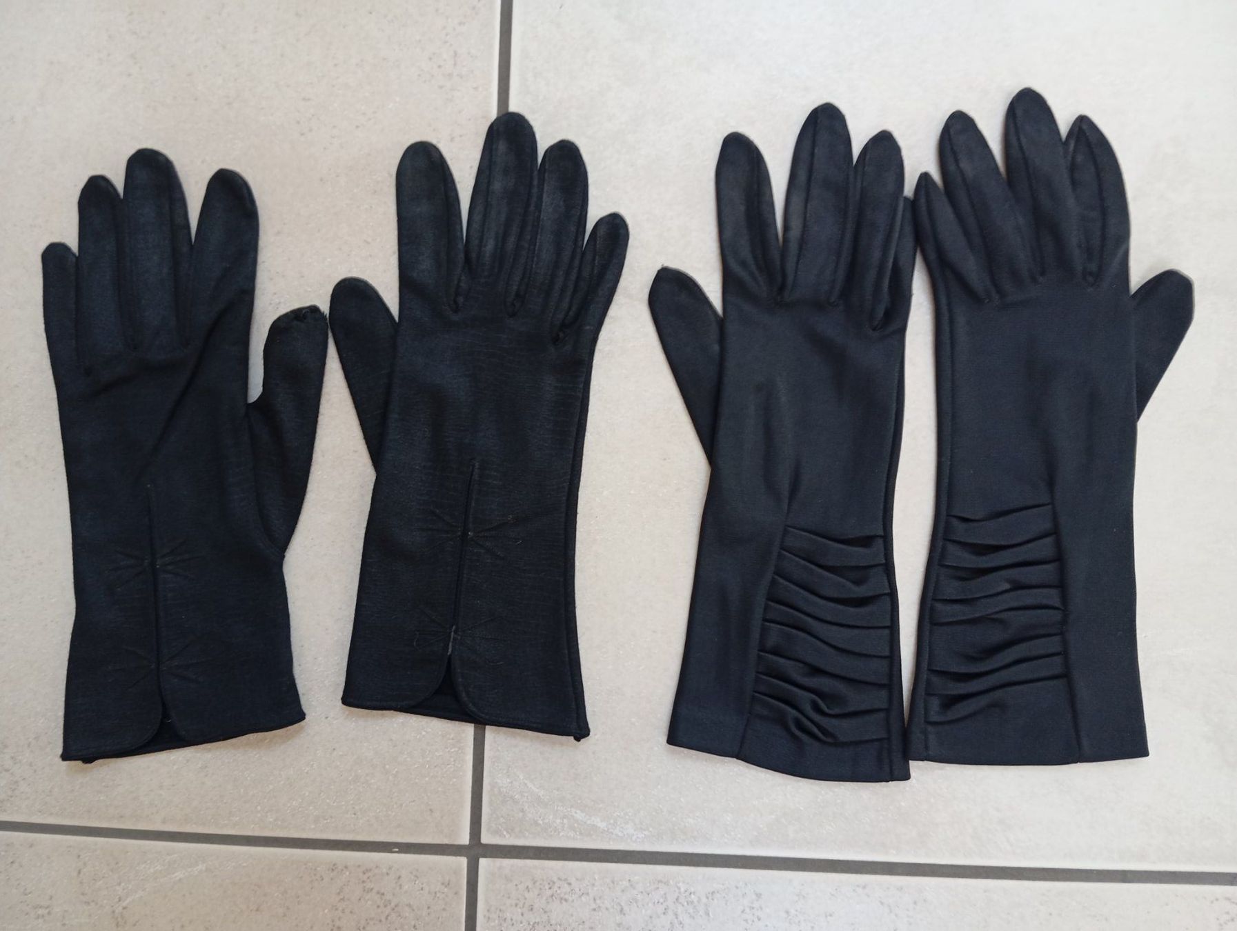Guanti & manicotti: 6 Paar Damenhandschuhe Vintage – Usato da Oberägeri venduto da baerghuus 1