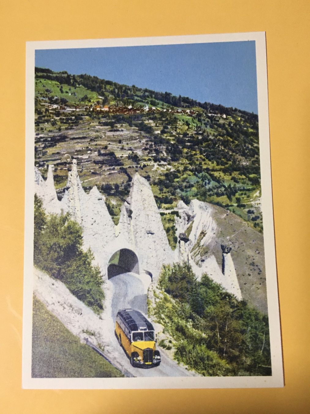 Cartes postales: Postauto Pyramides d‘Euseigne Wallis – D'occasion à Küttigen par Melisch1000