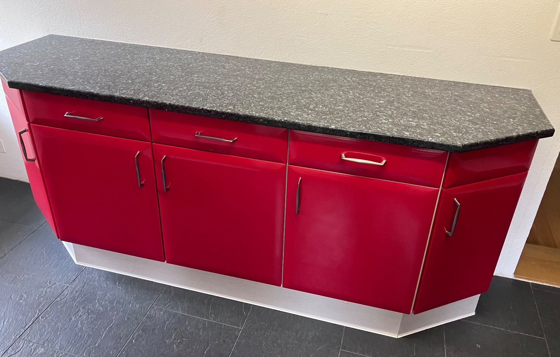 Cucine complete: Wunderschöner Blue Pearl Granit zu verschenken – Usato da Stallikon venduto da Leni5 2